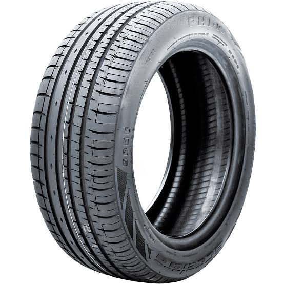 215/50R18 ACCELERA PHI-R 97W XL TYRE